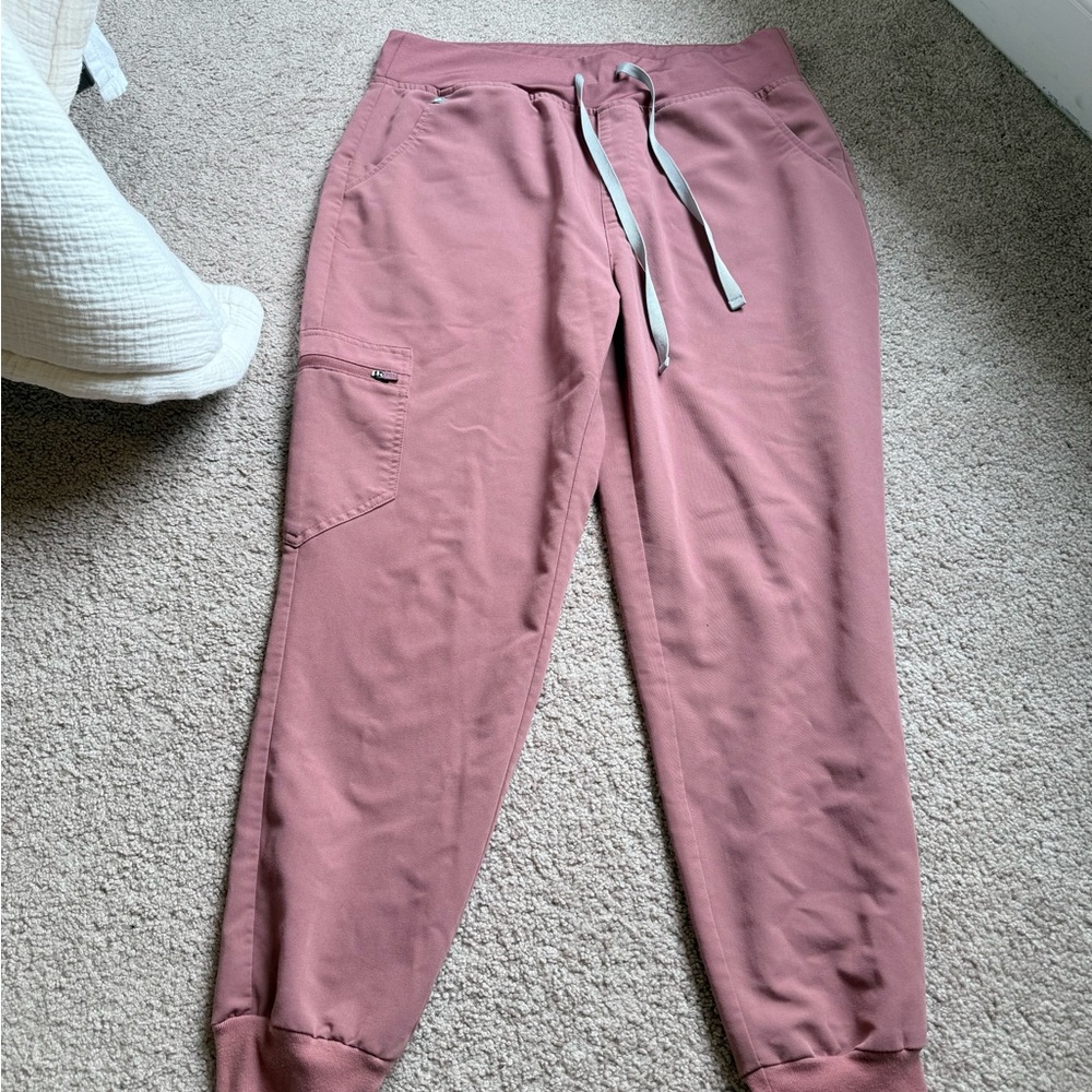 Figs Mauve Jogger Pants